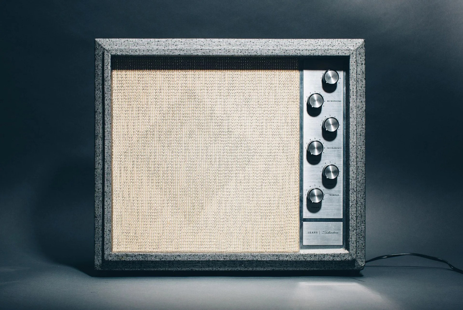 sears-silvertone-amp-gear-patrol-2