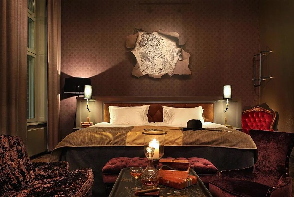 stora-hotellet-gear-patrol-970