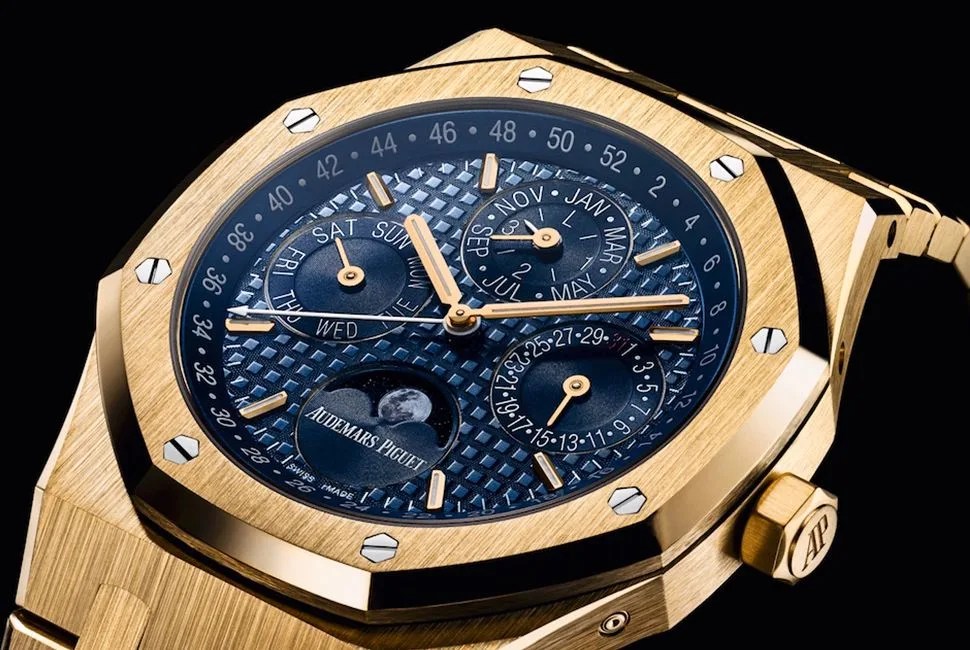 five-watches-watching-now-gear-patrol-lead