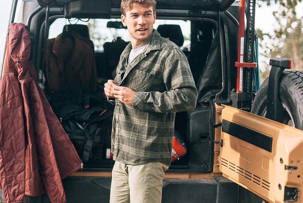 gear-patrol-twig-mountain-standard-lead-full