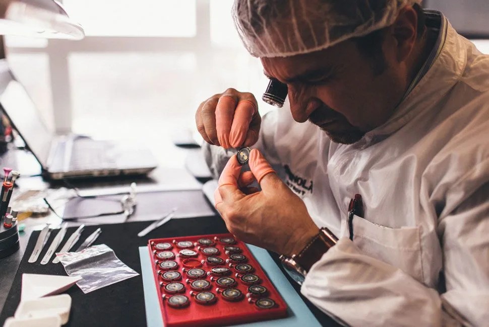 American-Made-Watch-Gear-Patrol-Ambiance-Shinola