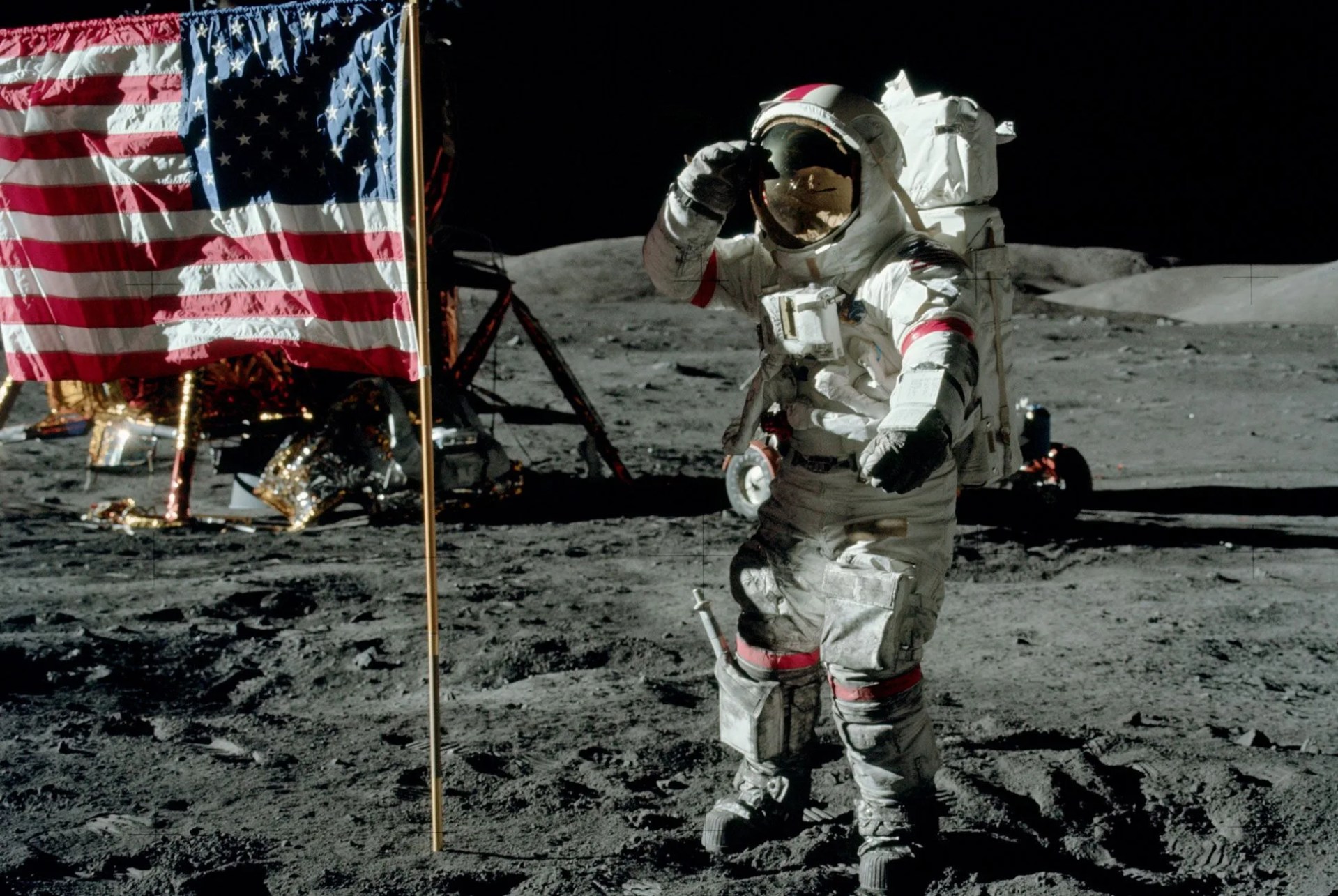 Apollo-17-Gear-Patrol-Lead-Full