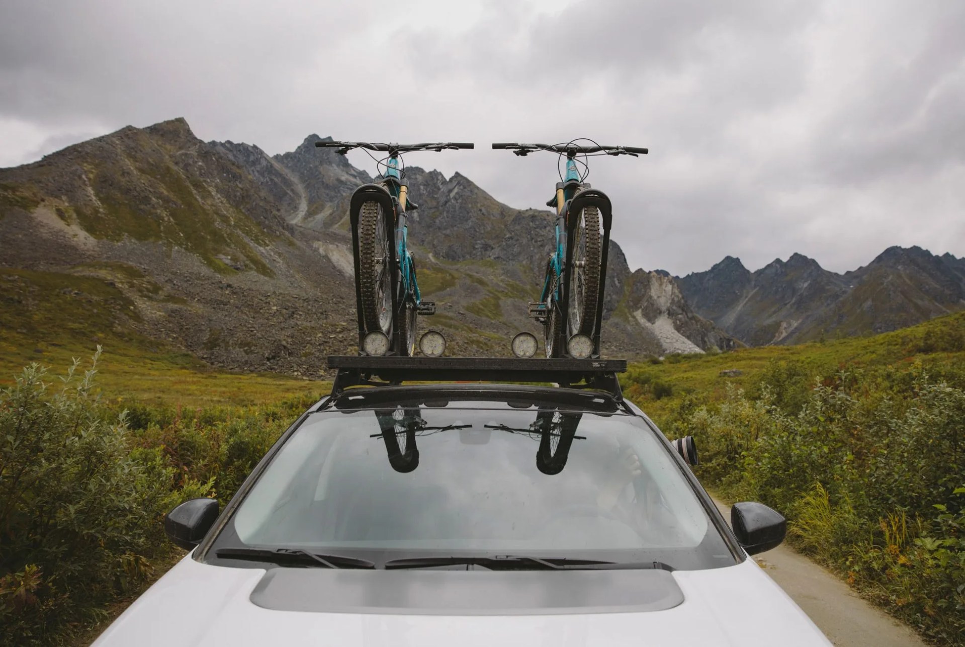 Knik-MTB-Gear-Patrol-2