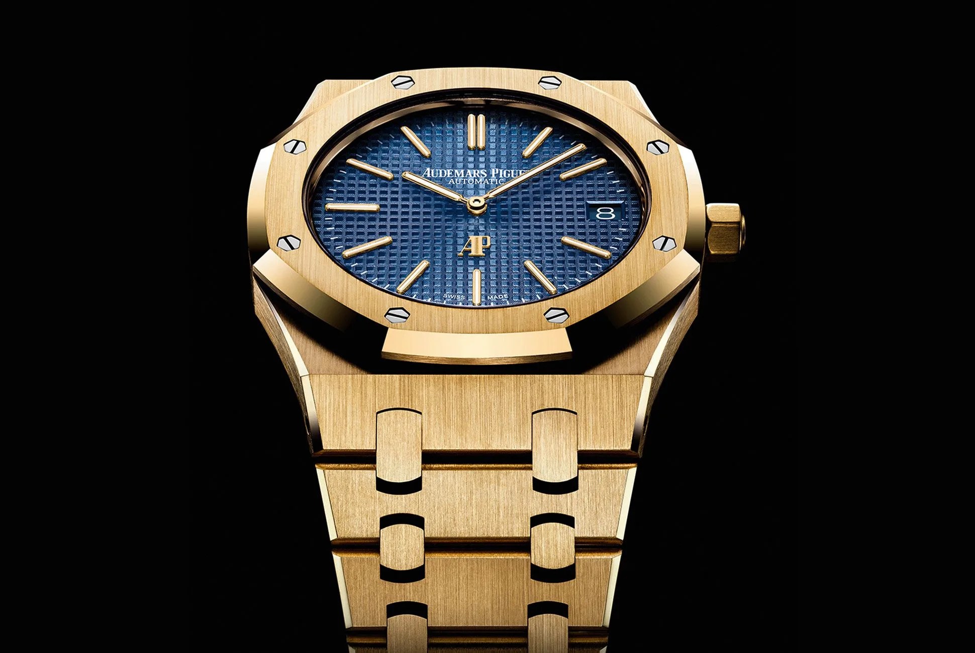 AP-Royal-Oak-Jumbo-Gold-Gear-Patrol-Lead-Full