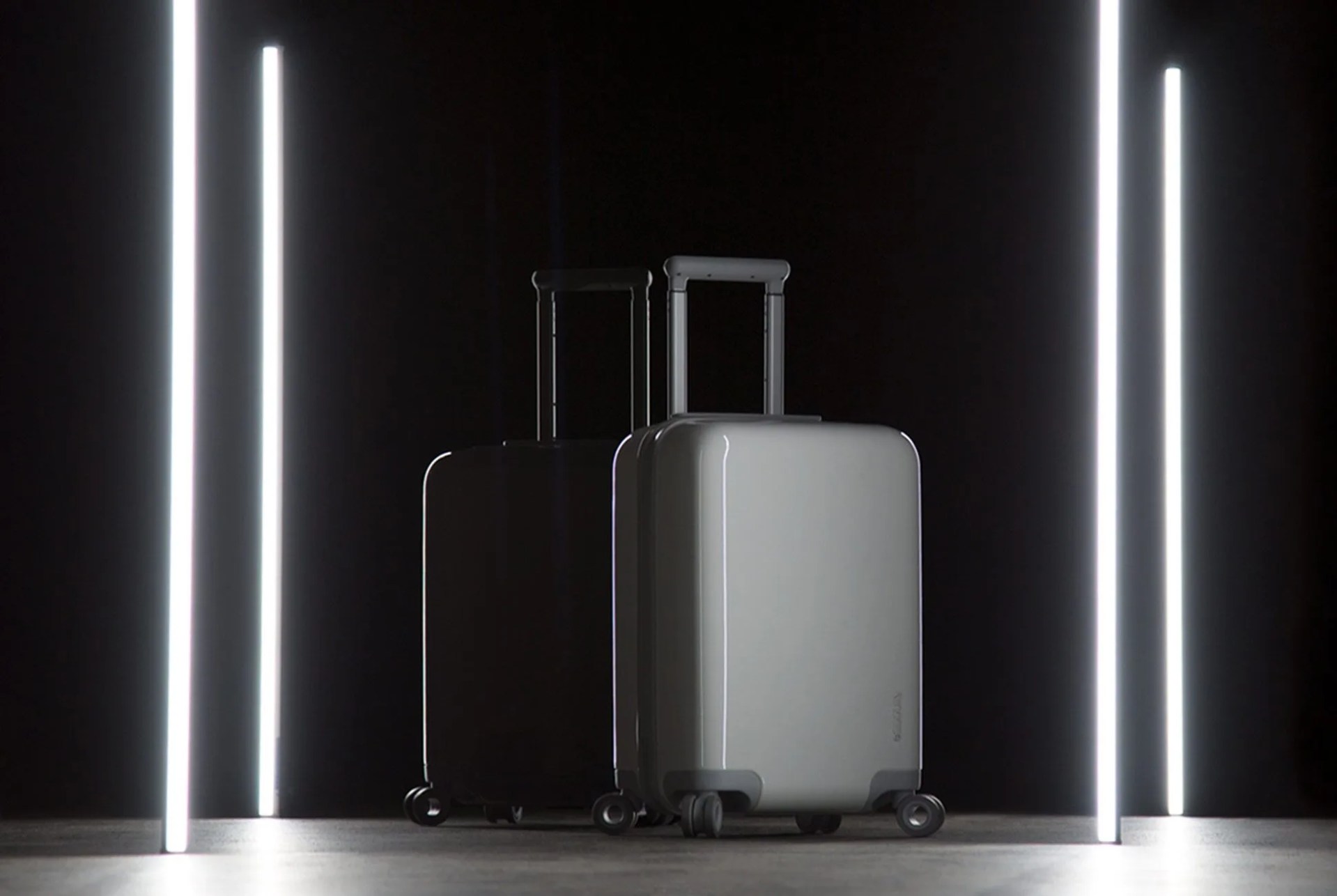 Incase-Smart-Luggage-Gear-Patrol-Lead-Full