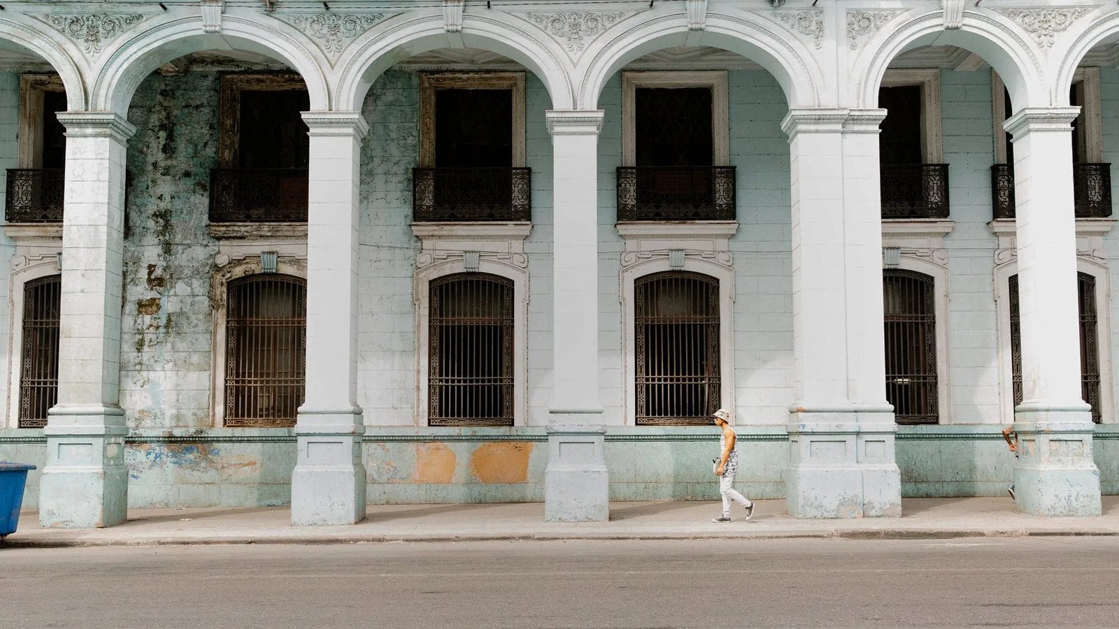 Welcome-To-Havana-Gear-Patrol-Lead-CINEMA-