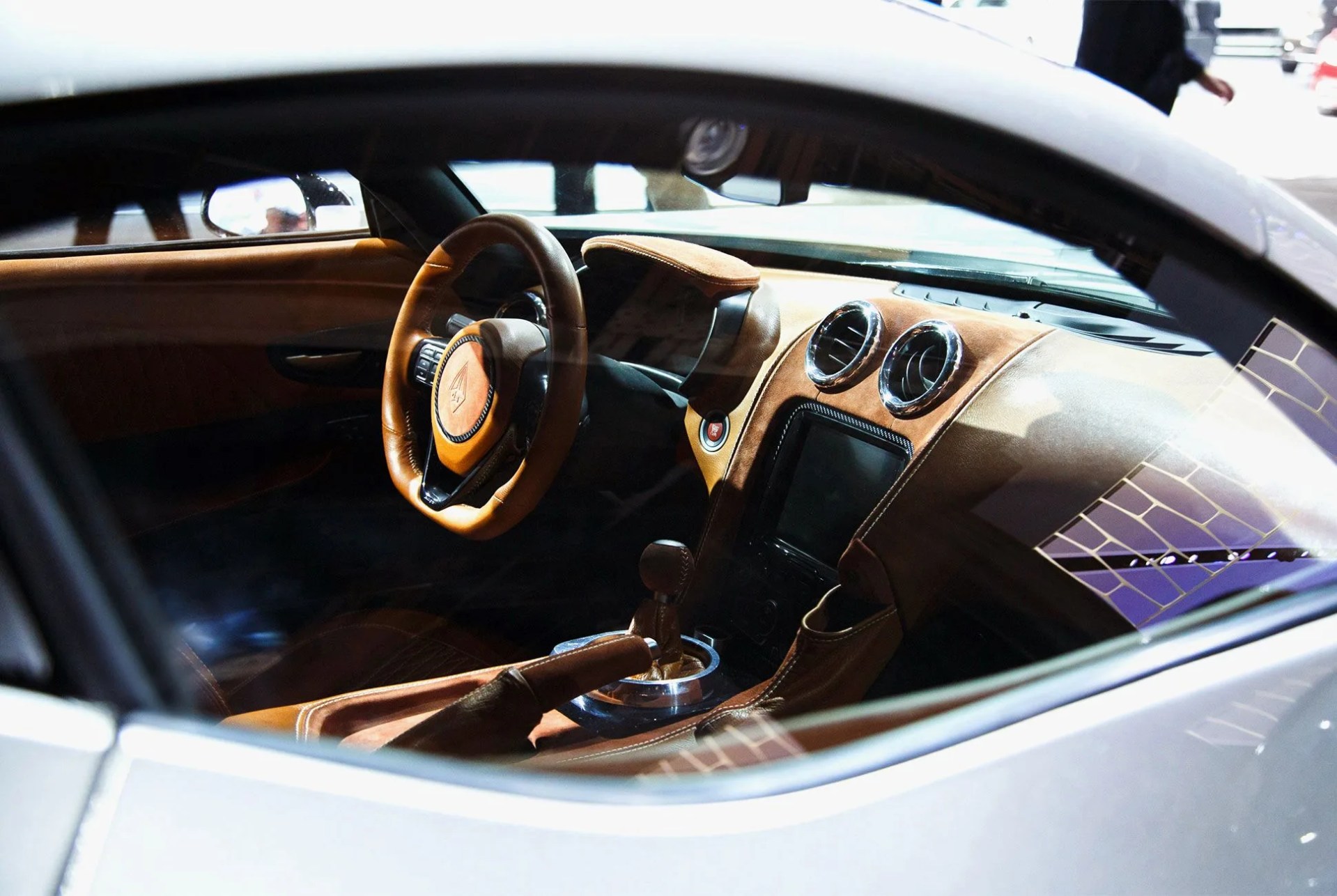 trade-shows-gear-patrol-lead