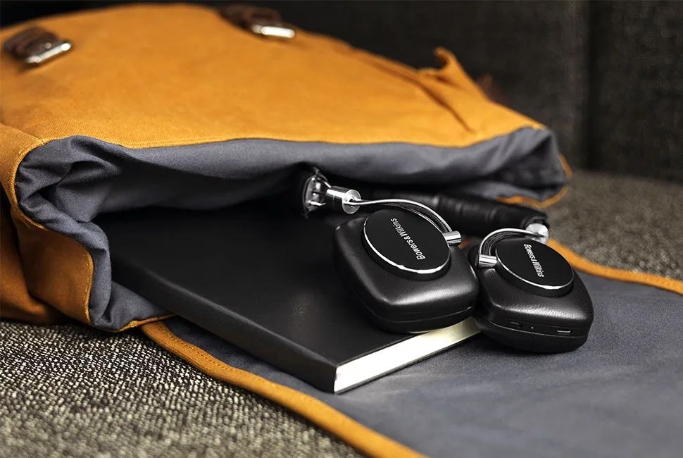 wireless-headphones-gear-patrol-lead