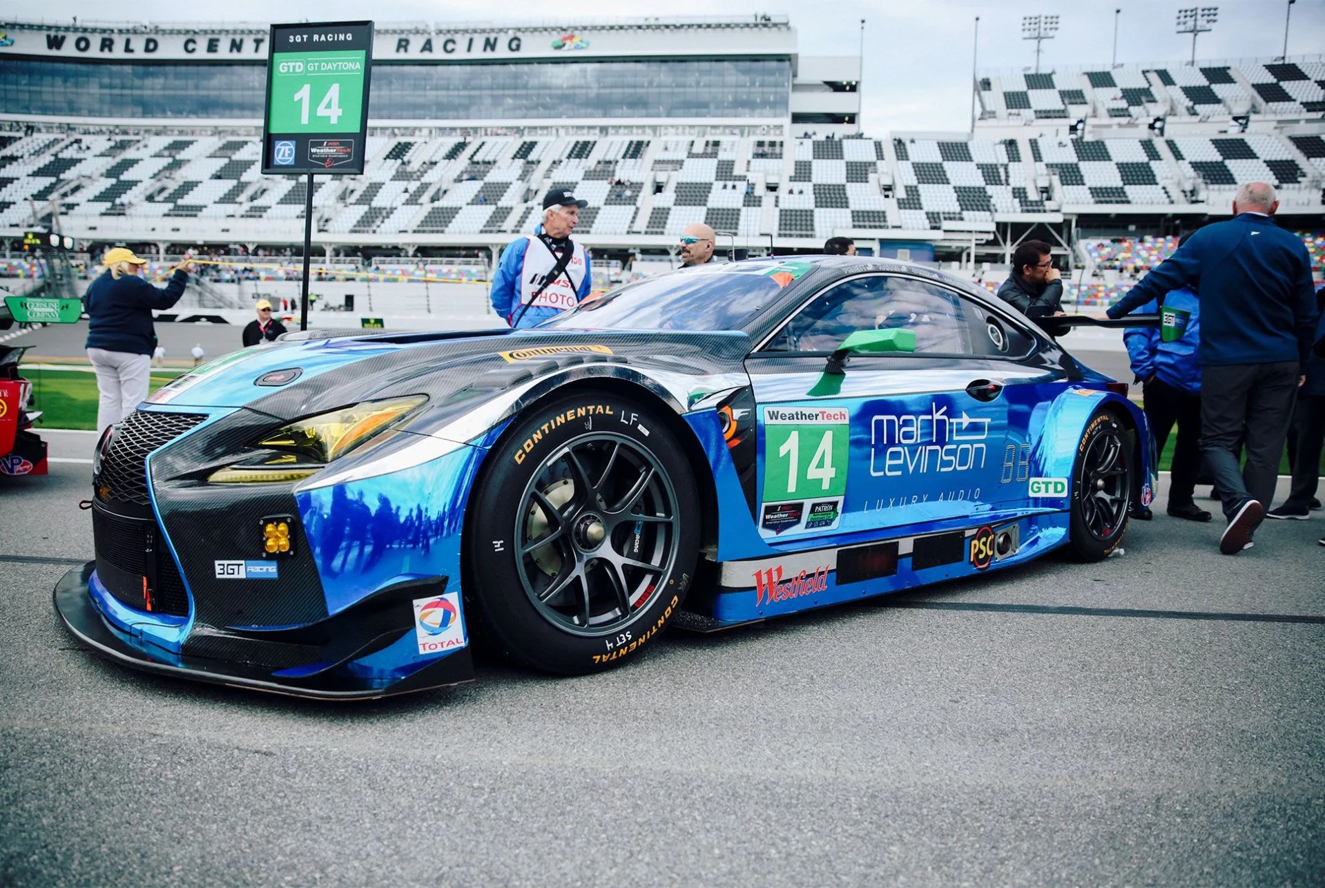 Daytona 24 Gear Patrol Slide 02
