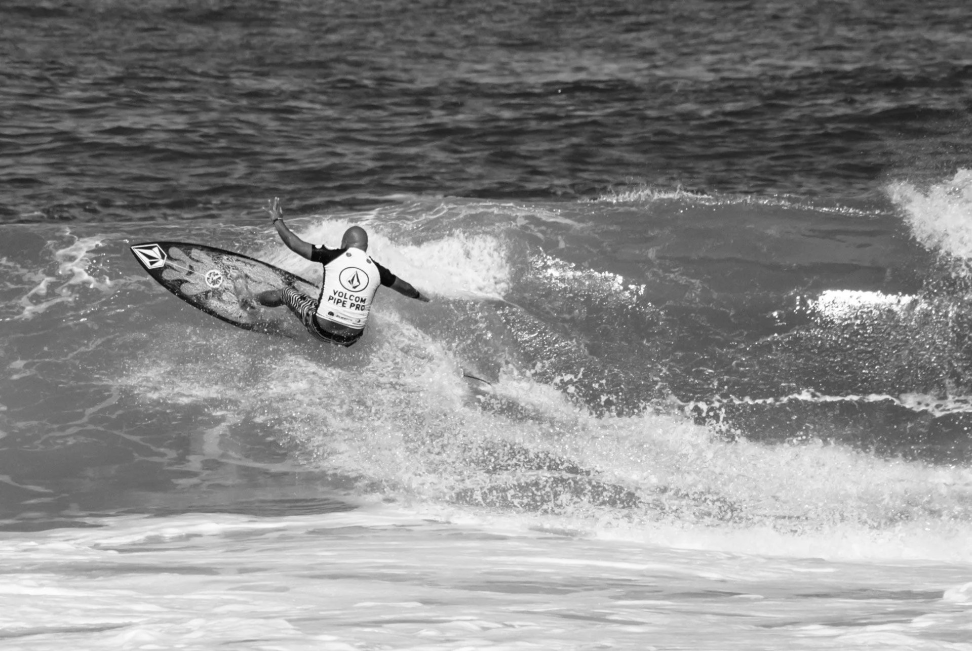 volcom-pipeline-gear-patrol-slide-9