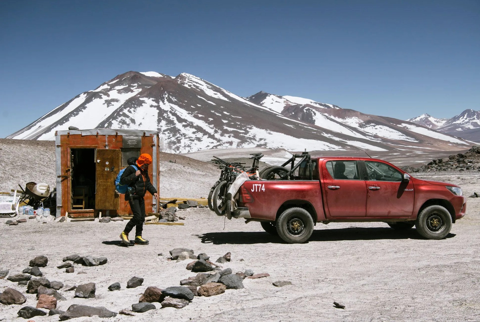 Volcano-Hike-Bike-Gear-Patrol-10