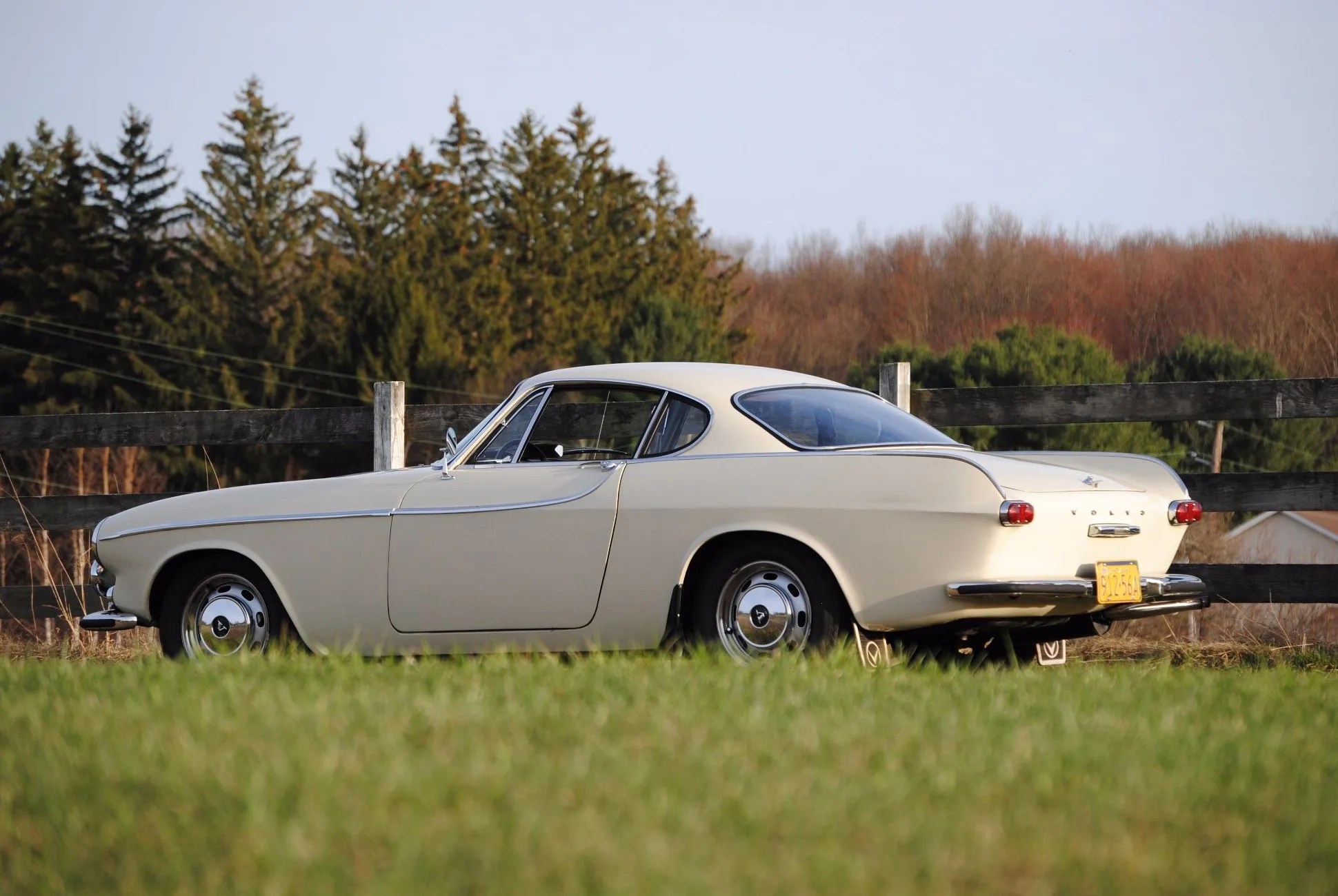 Found 5 Vintage Volvos to Celebrate the Carmaker’s 90th Birthday