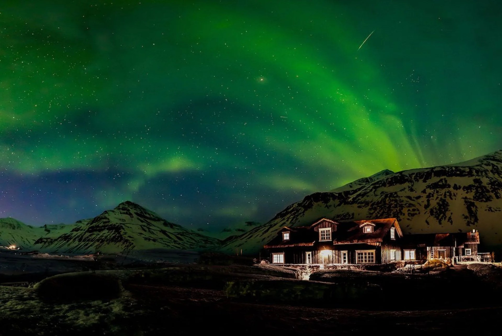 dream-adv-vacations-gear-patrol-iceland