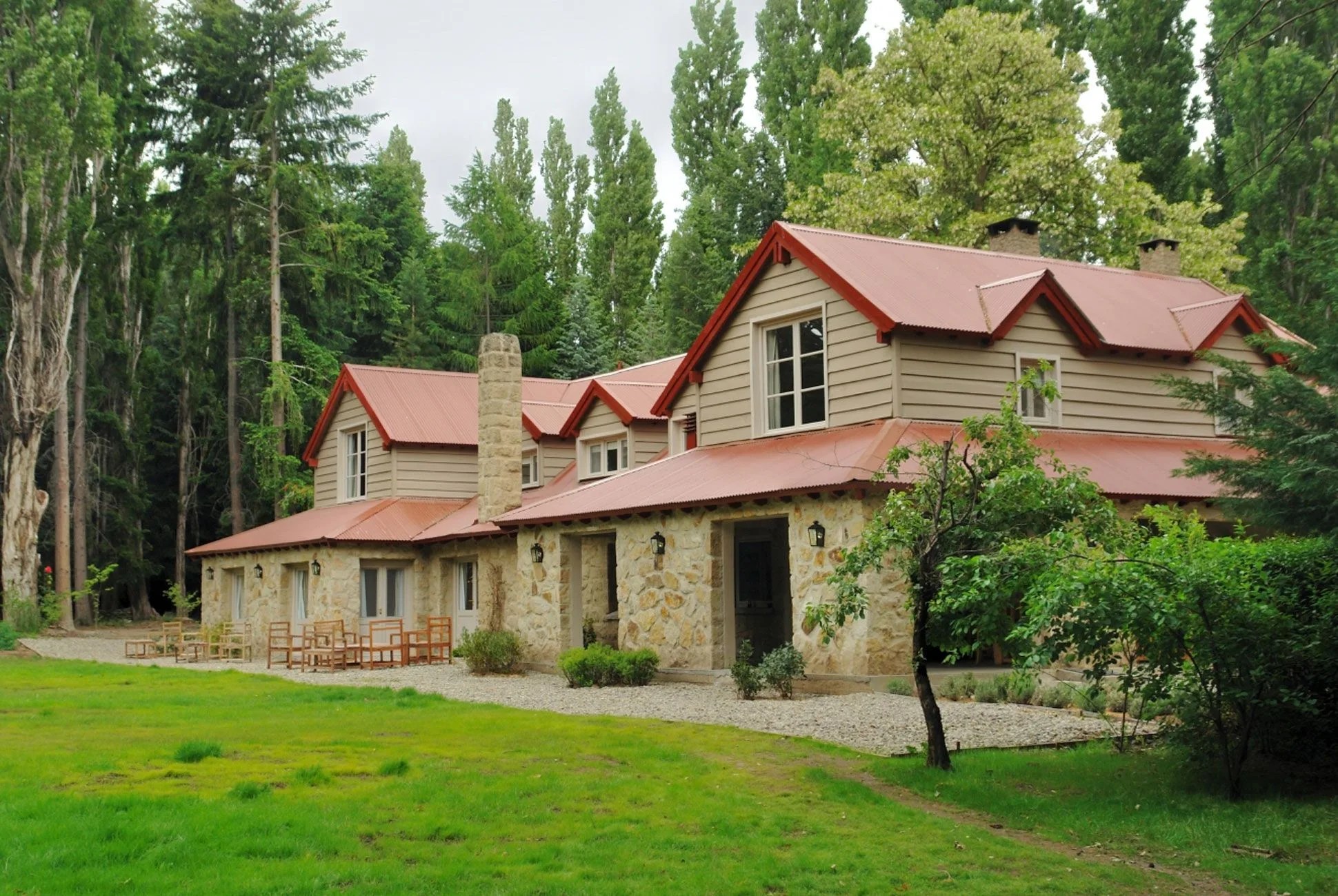 dream-adv-vacations-gear-patrol-tipiliuke