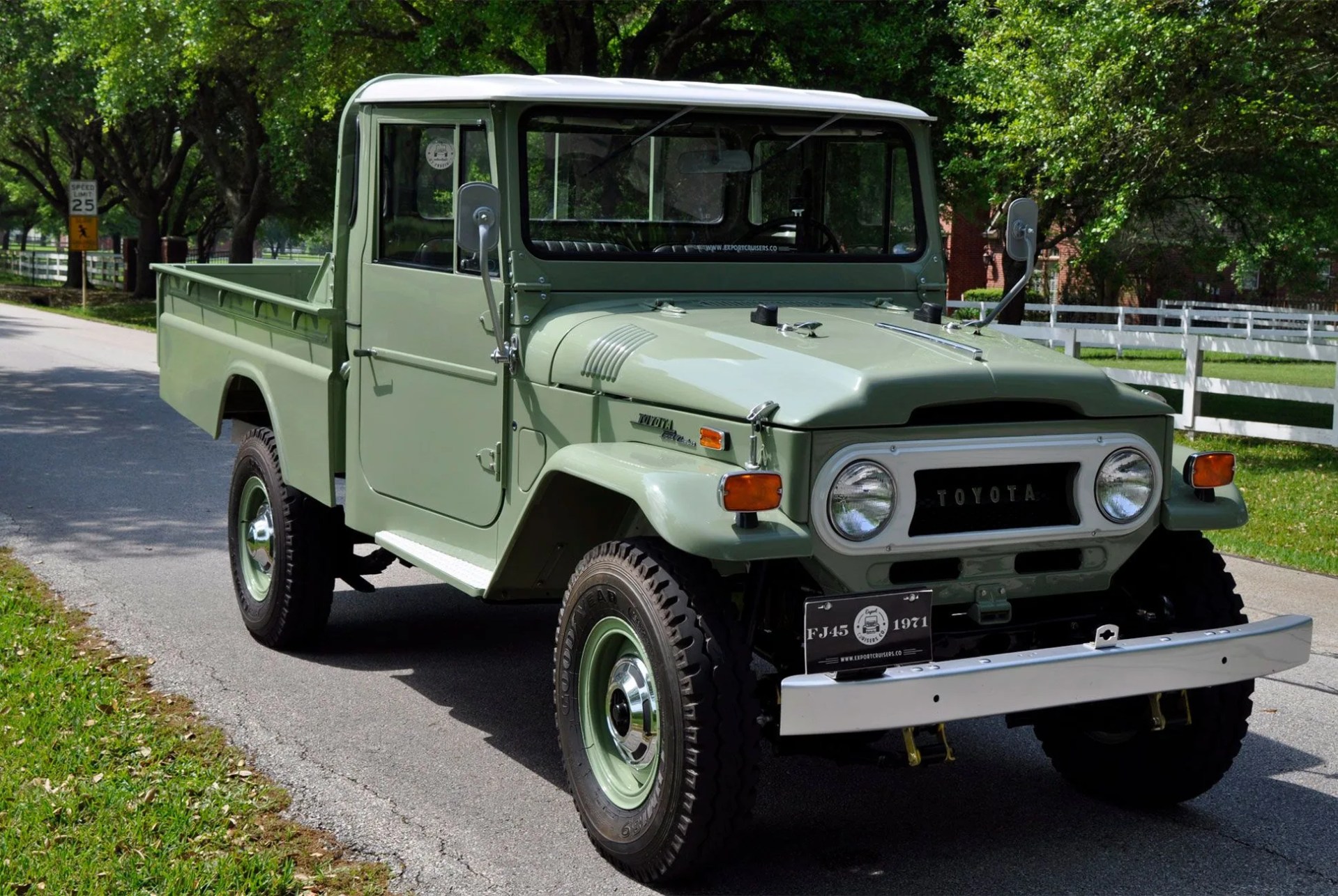 overlanders-gear-patrol-full-lead