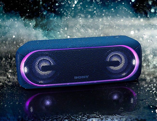 waterproof-bluetooth-gear-patrol-feature