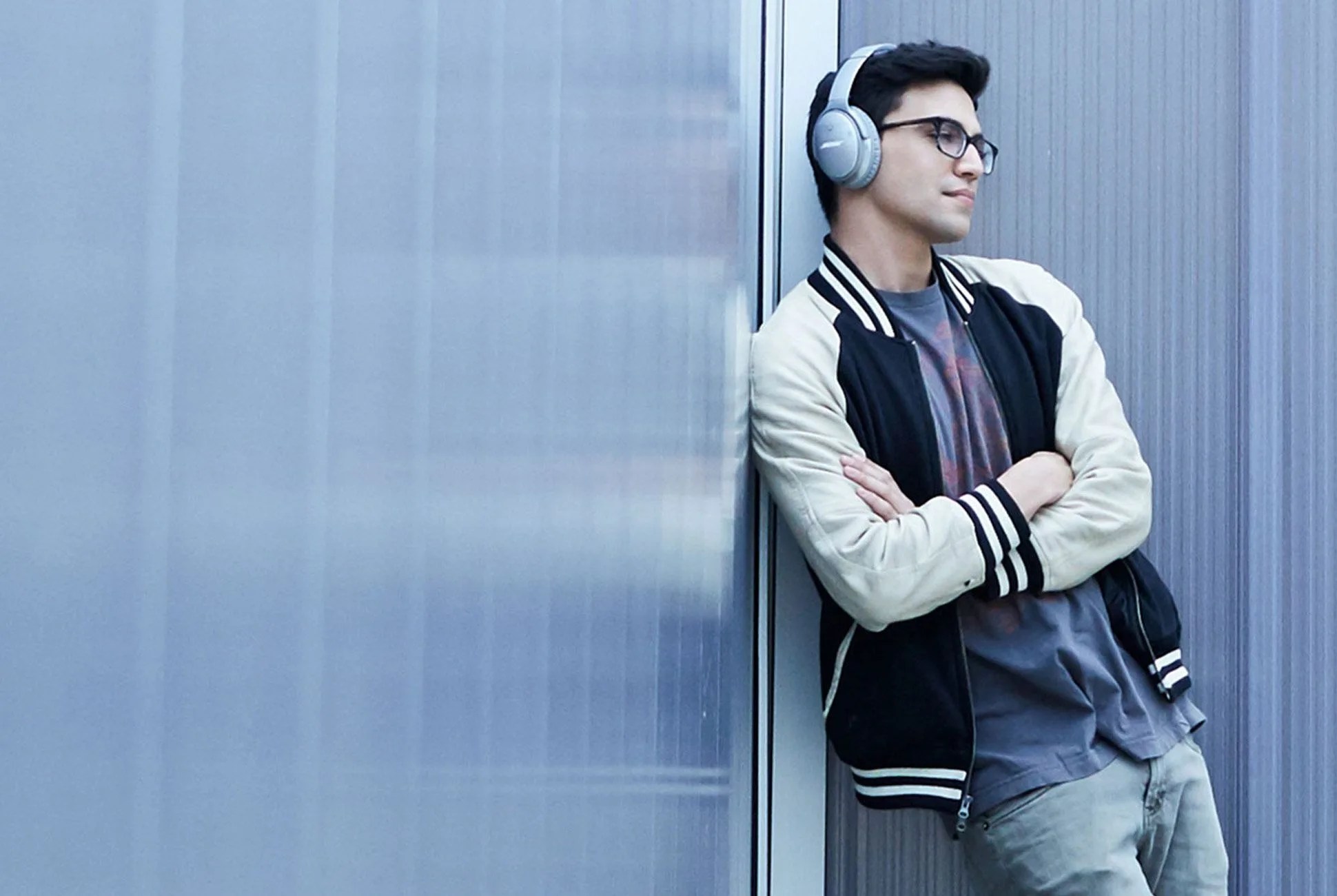 Bose-QC35-Gear-Patrol-Full-Lead