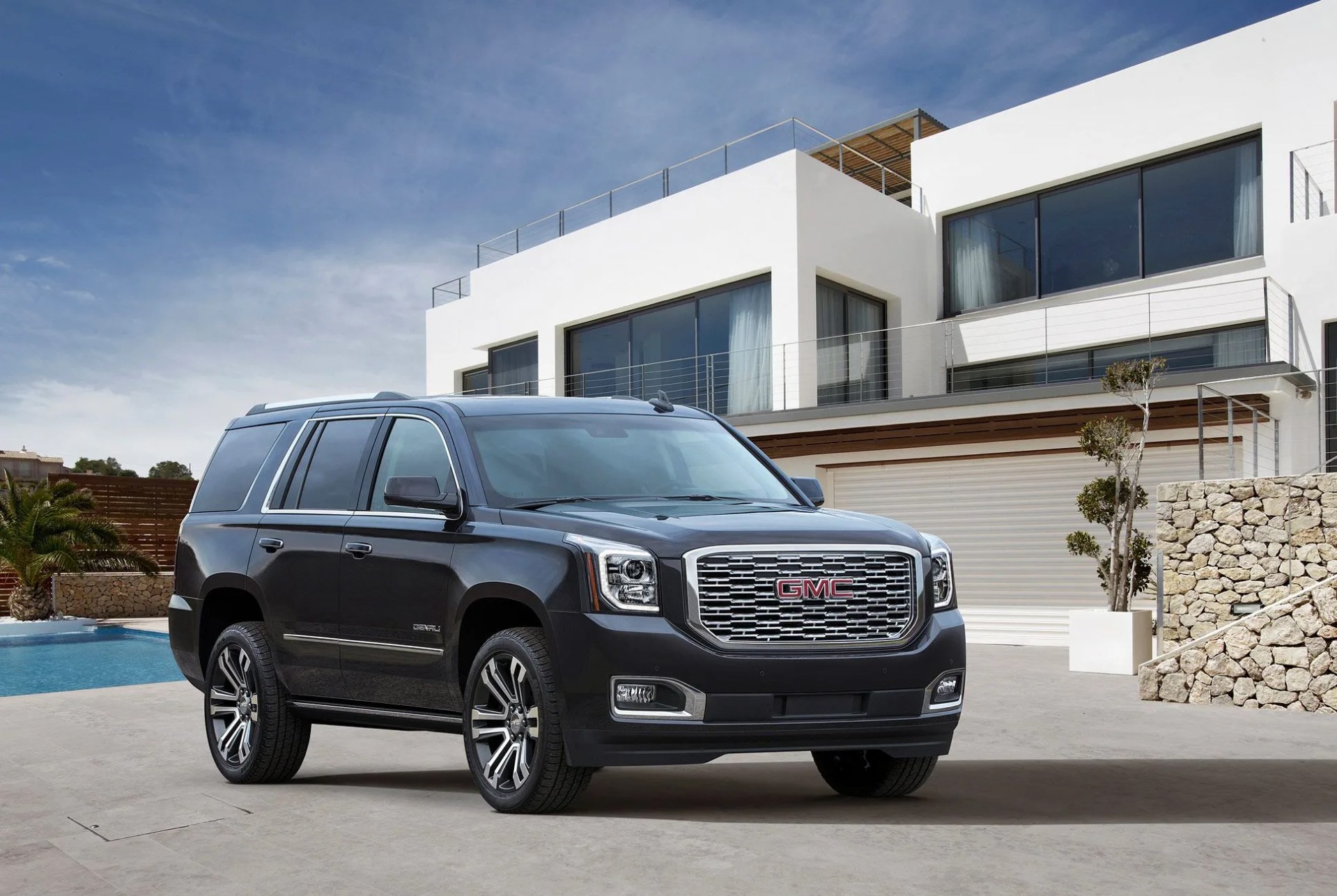 GMC-Yukon-Denali-Gear-Patrol-Lead-Full