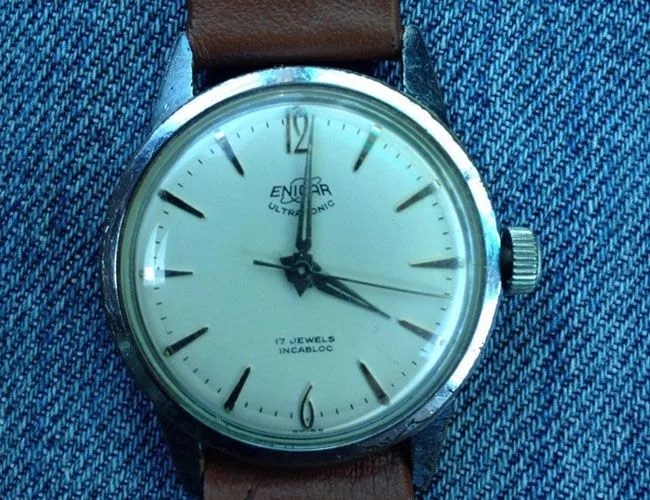 cheap-vintage-watches-gear-patrol-enicar