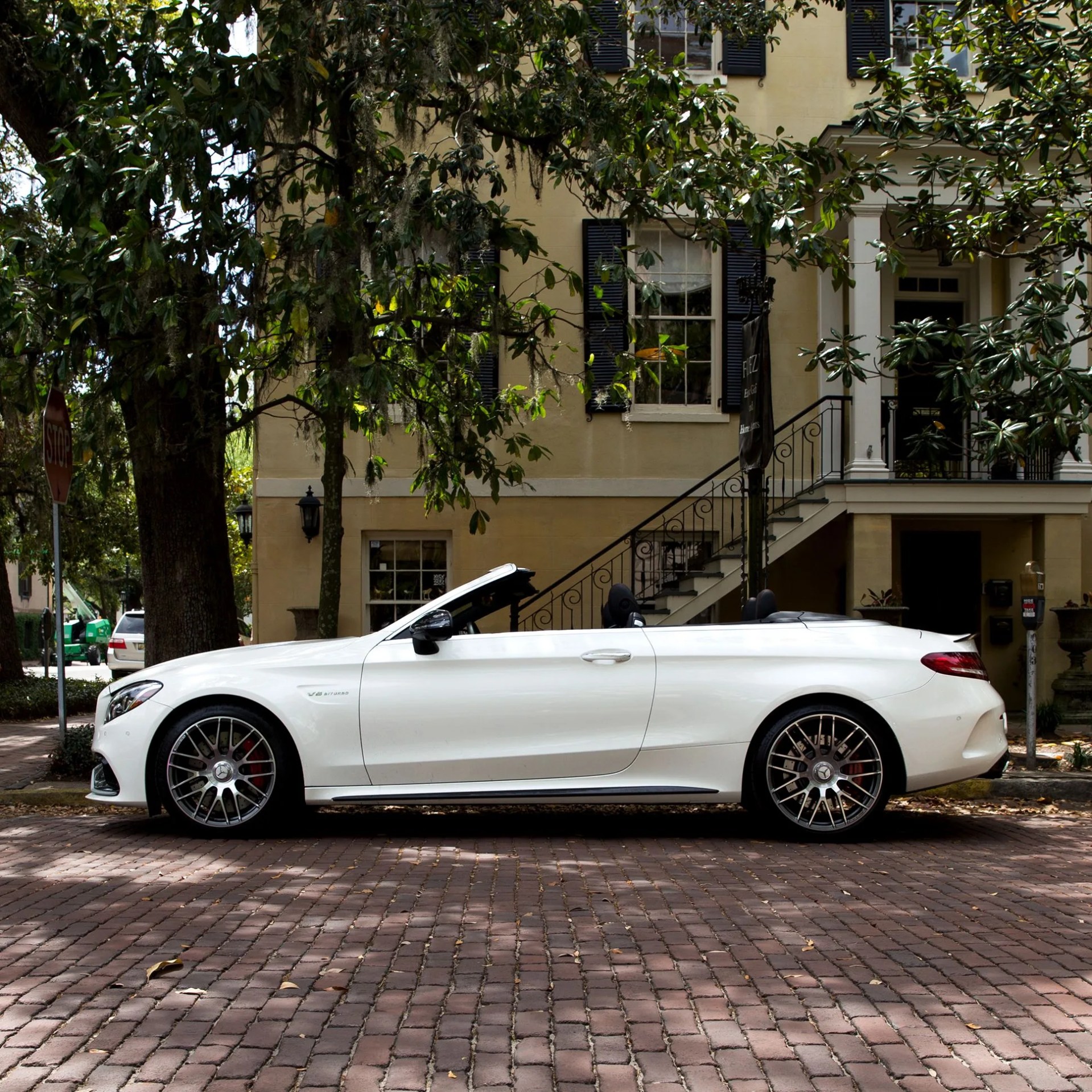 gear-patrol-amg-c-cab-970-retina-7