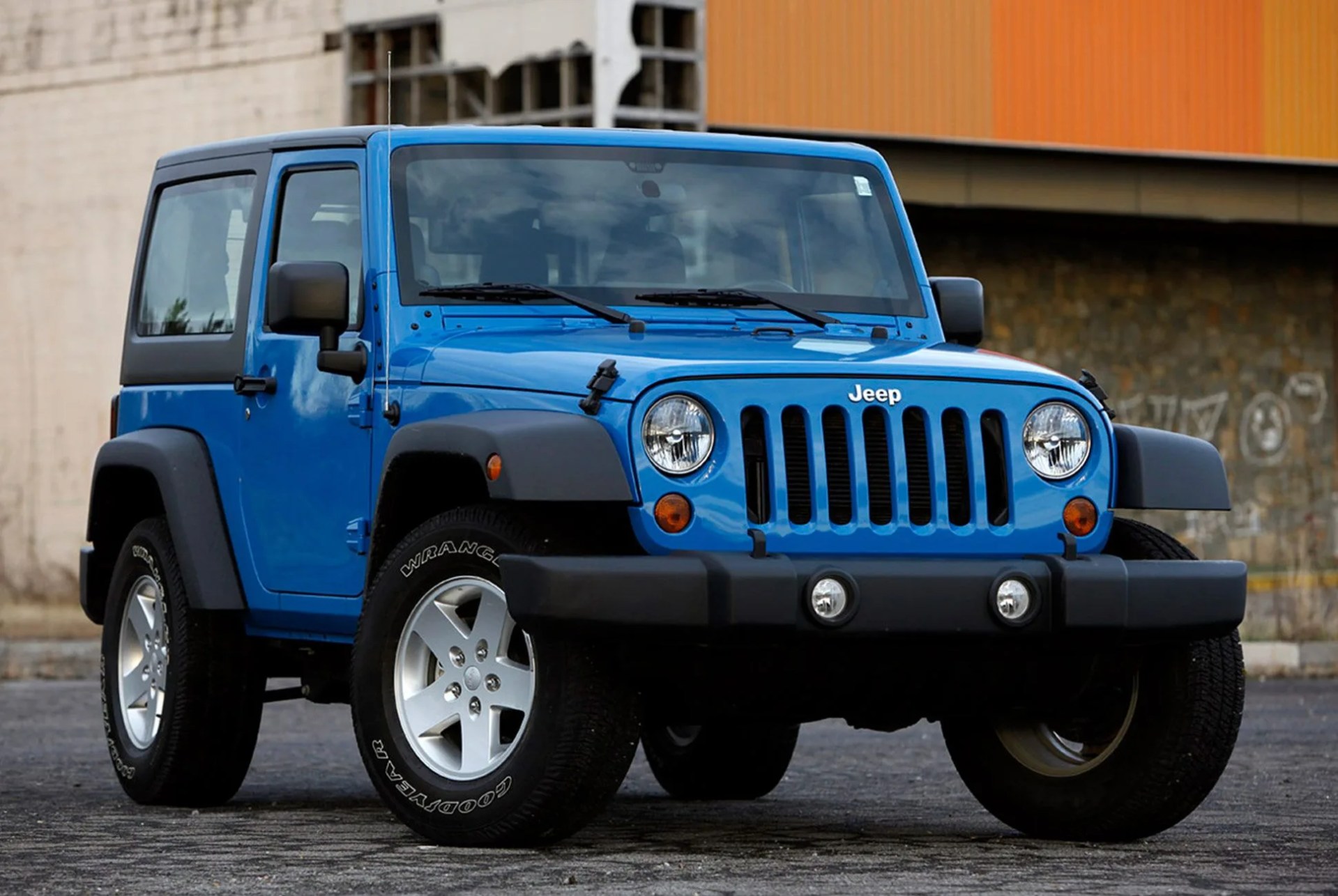 Base-Model-Cars-Gear-Patrol-Wrangler