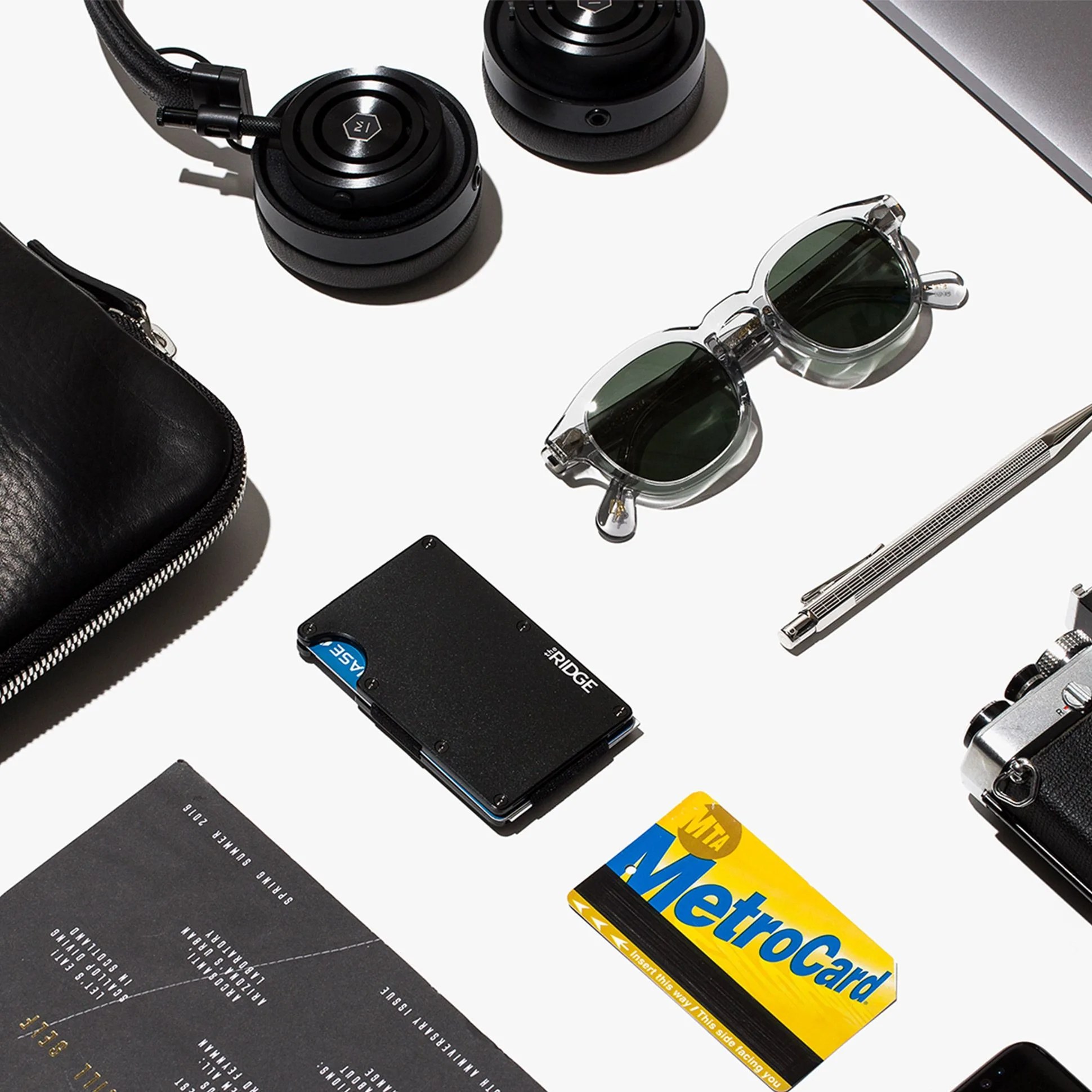 ridge-wallet-gear-patrol-full-lead-2