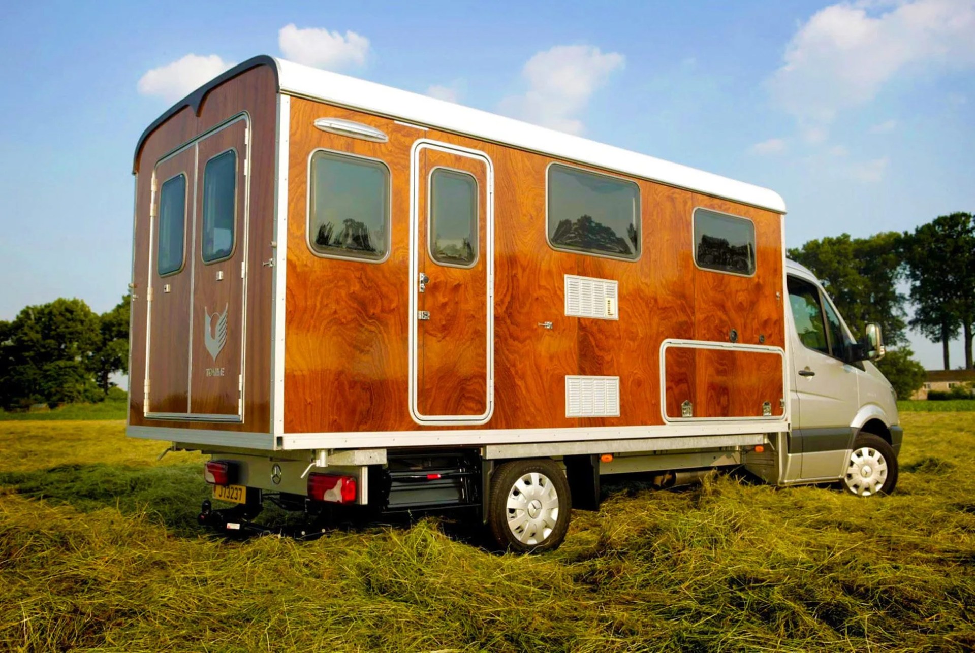 TIG-gear-patrol-Tonke