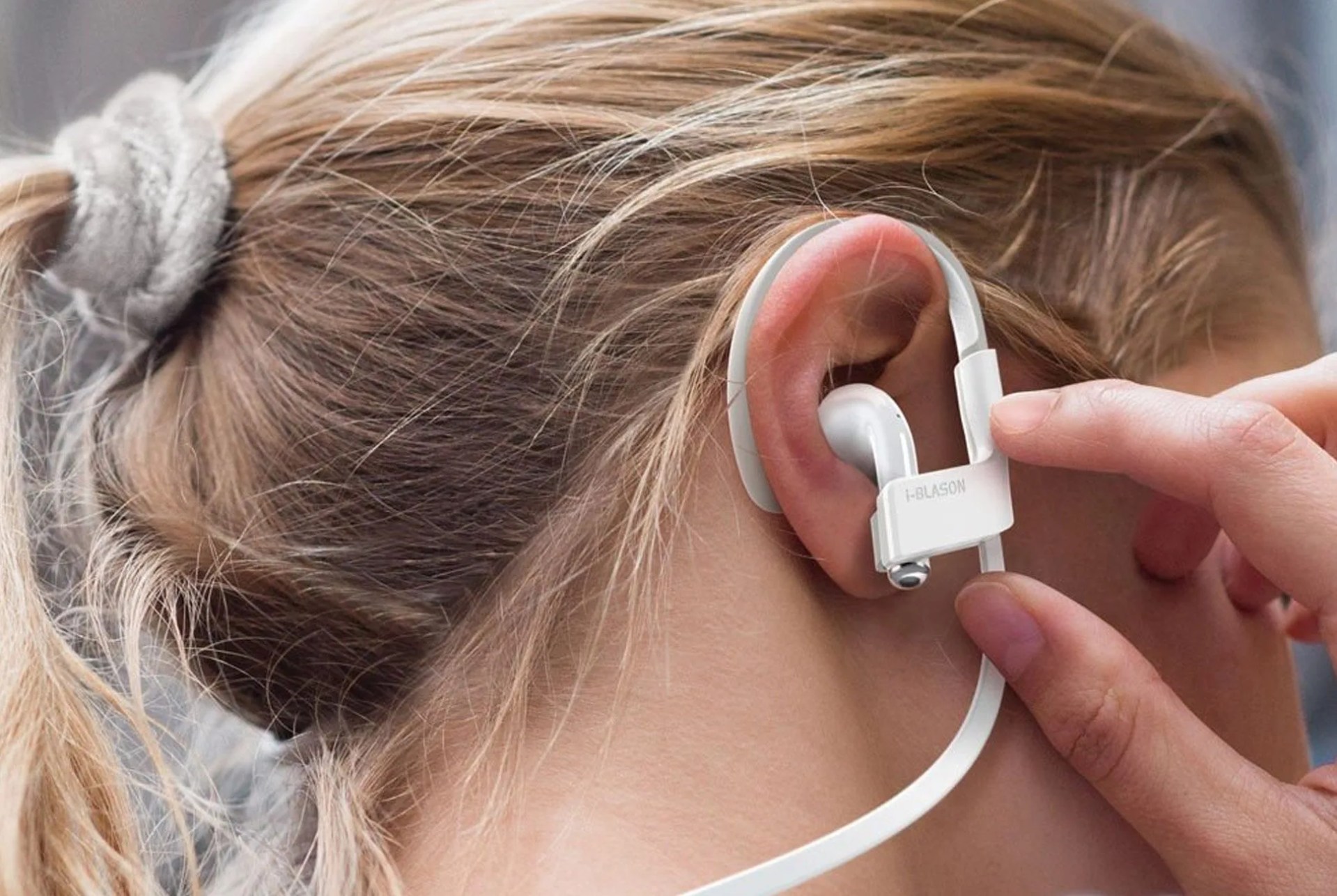 3-Accessories-Thatll-Help-AirPods-Stay-in-Your-Ears-gear-patrol-i-Blason-full-lead