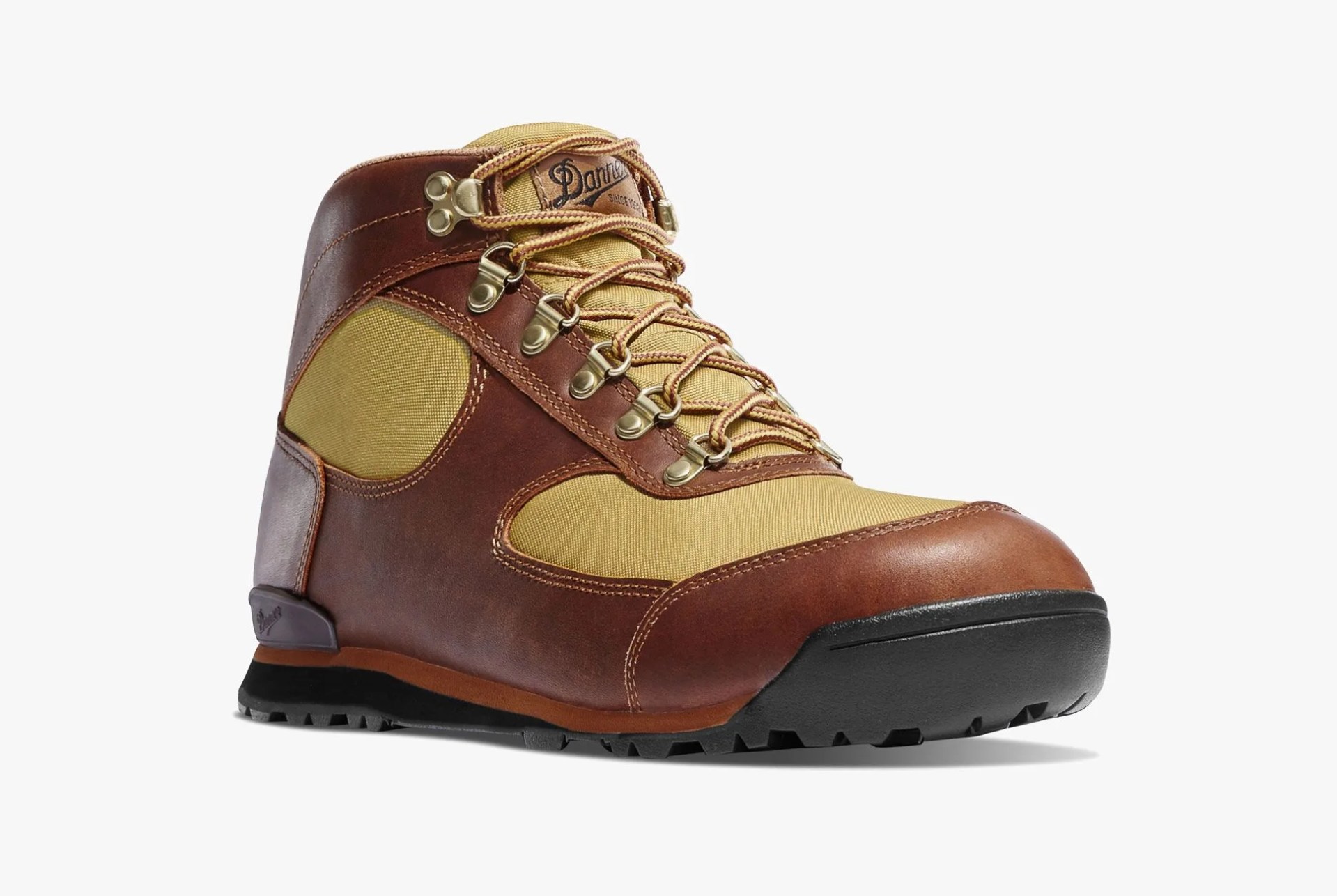 DON-gear-patrol-dannerboots-full-lead