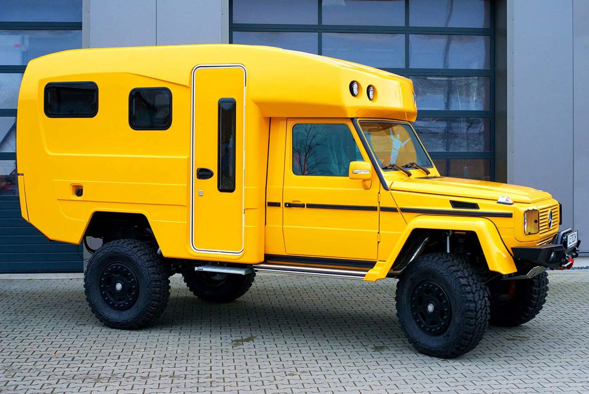 TIG-gear-patrol-9-25-orange-van