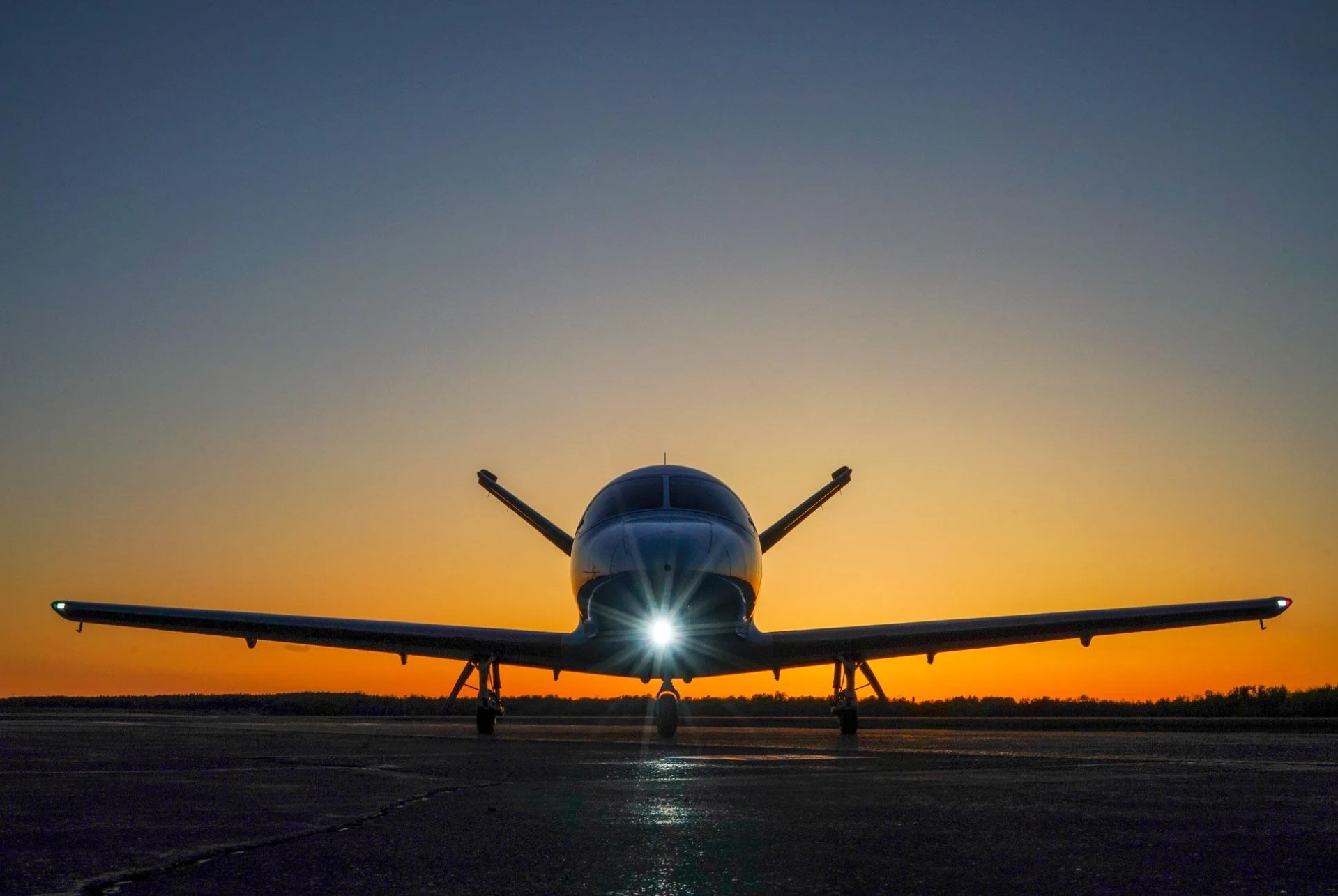 Cirrus-Jet-Gear-Patrol-Slide-17