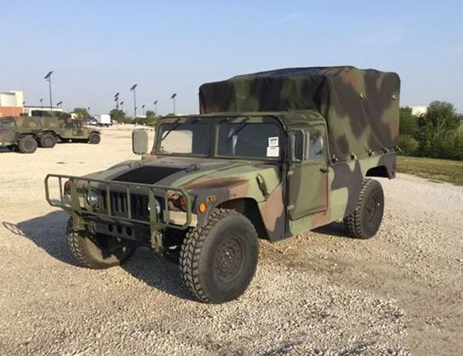 Humvees-5k-sale-gear-patrol-full-featured.jpg