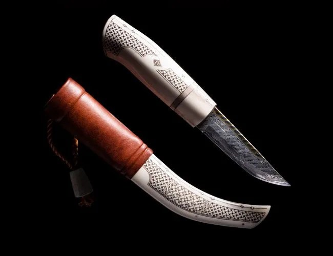 PO-Elkund-Knife-Gear-Patrol-LEad-Featured