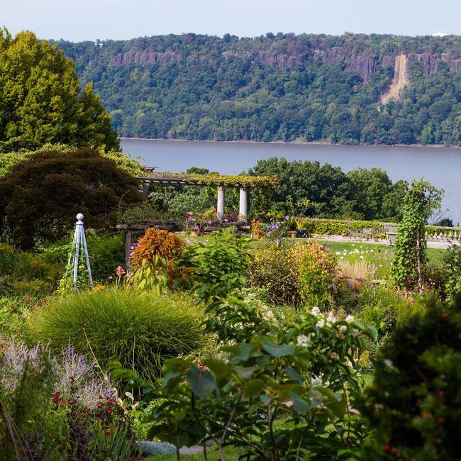 Staff-Picks-2017-gear-patrol-KB-Wavehill-Membership