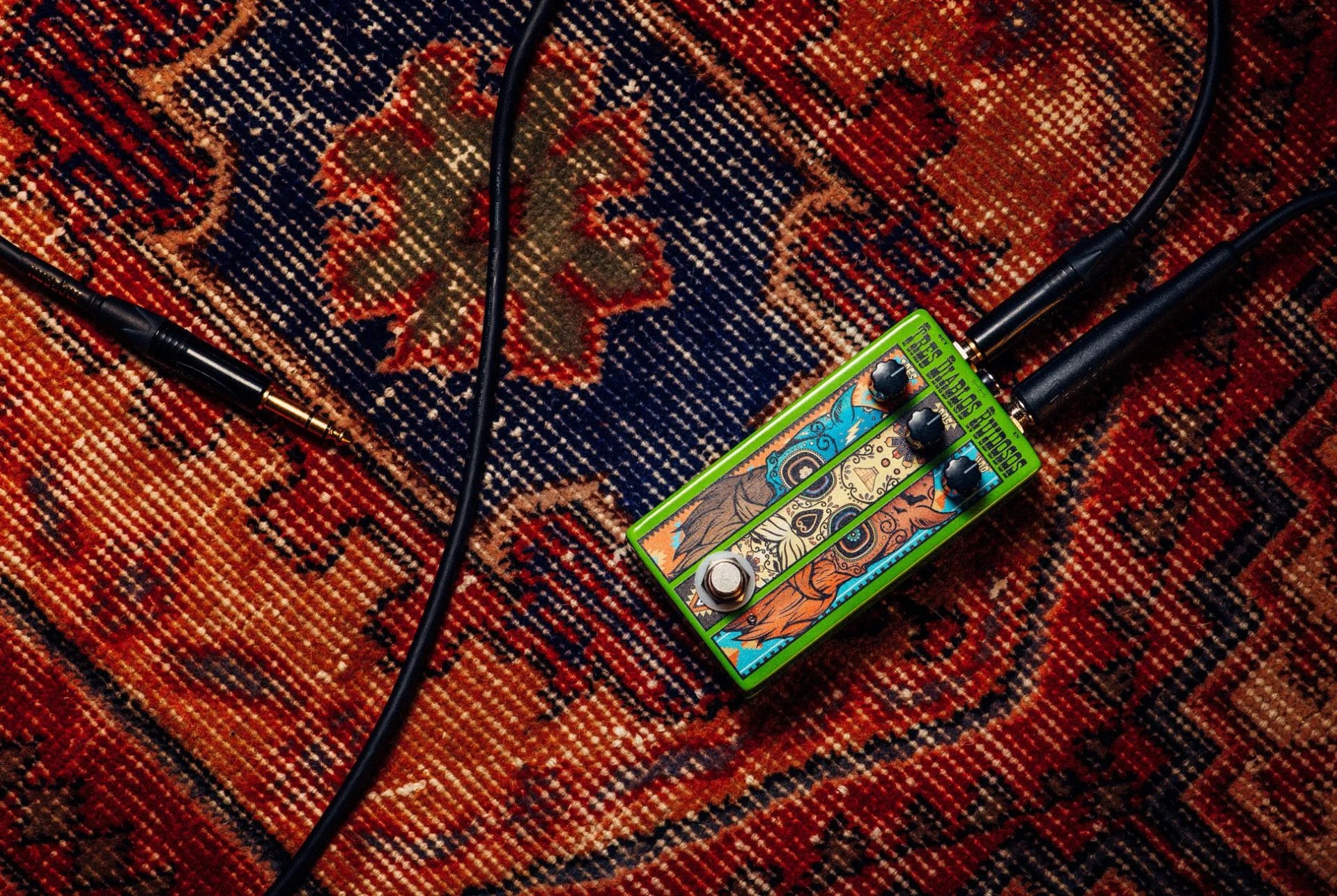 Fuzz-Pedals-Gear-Patrol-Tres-Diablos