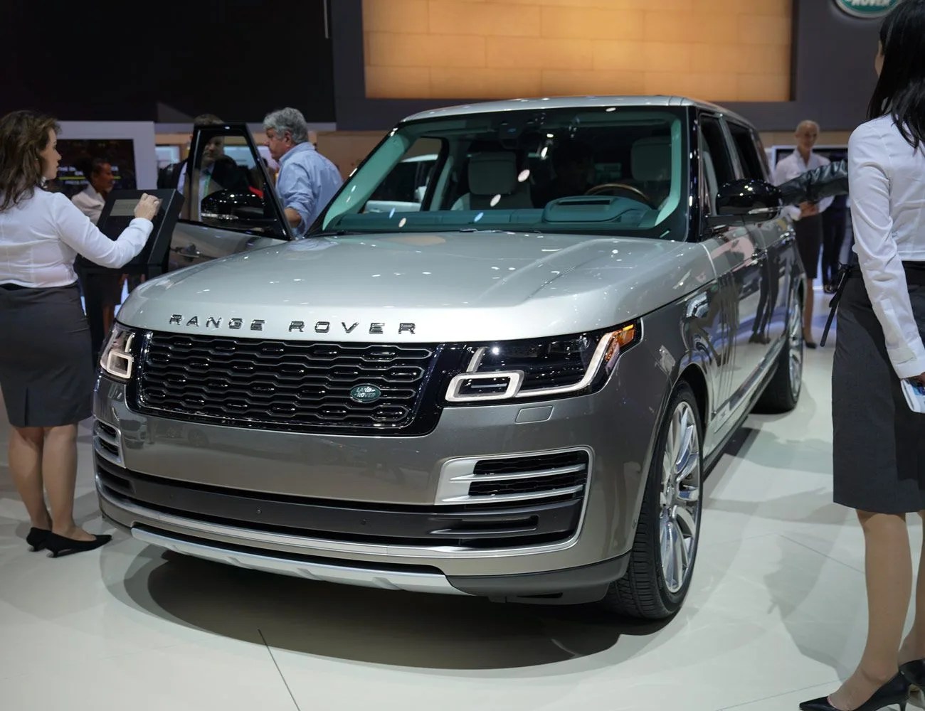 LA-Auto-Show-Gear-Patrol-RRAutobiography