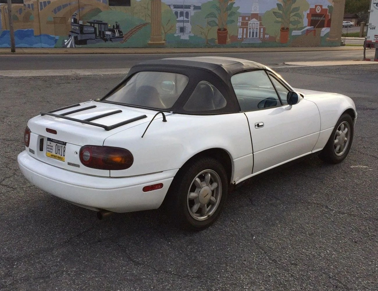 Mazda-Miata-The-Best-Vintage-Sportscar-gear-patrol-ebay-miata