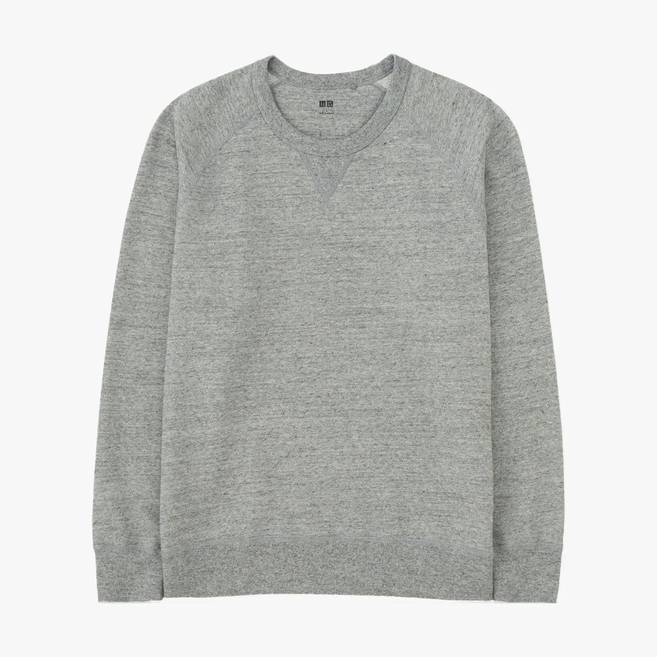 Staff-Picks-Ben-Bowers-gear-patrol-Uniqlo-Long-sleeve-Sweatshirt
