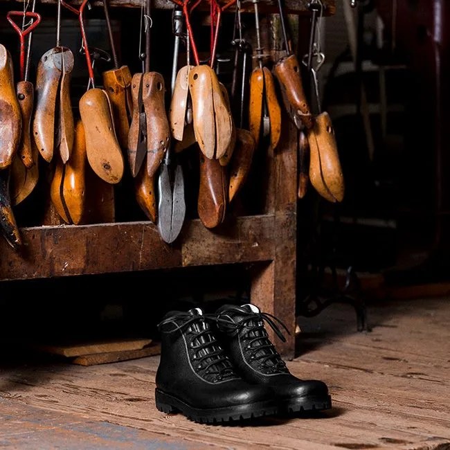 gear-patrol-magazine-issue-5-limmer-boots