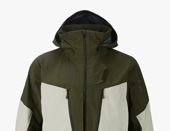 Burton’s-AK457-gear-patrol-full-featured