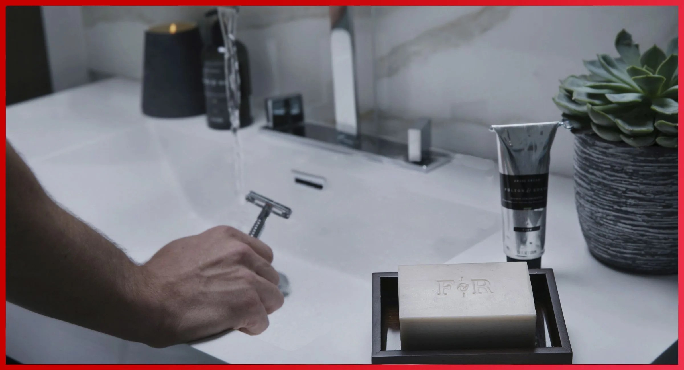 gear-patrol-stocking-stuffers-globetrotter-lead-full-2