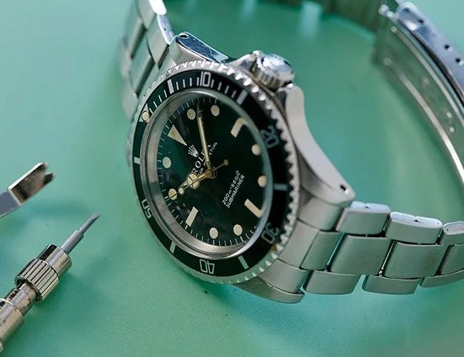 vintage-watch-care-gear-patrol-2-feature