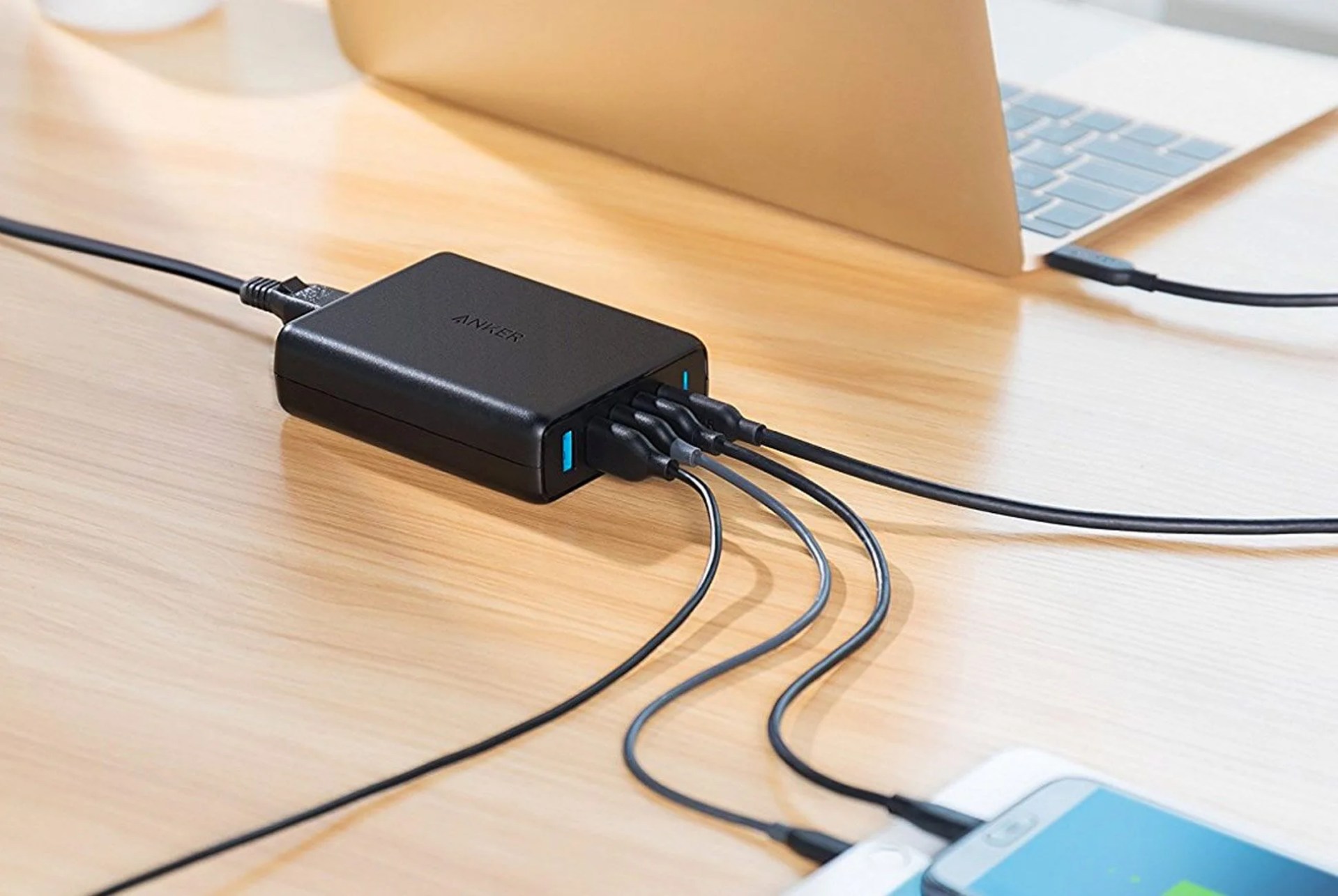 DON-gear-patrol-Anker-5-port-Charger-full-lead