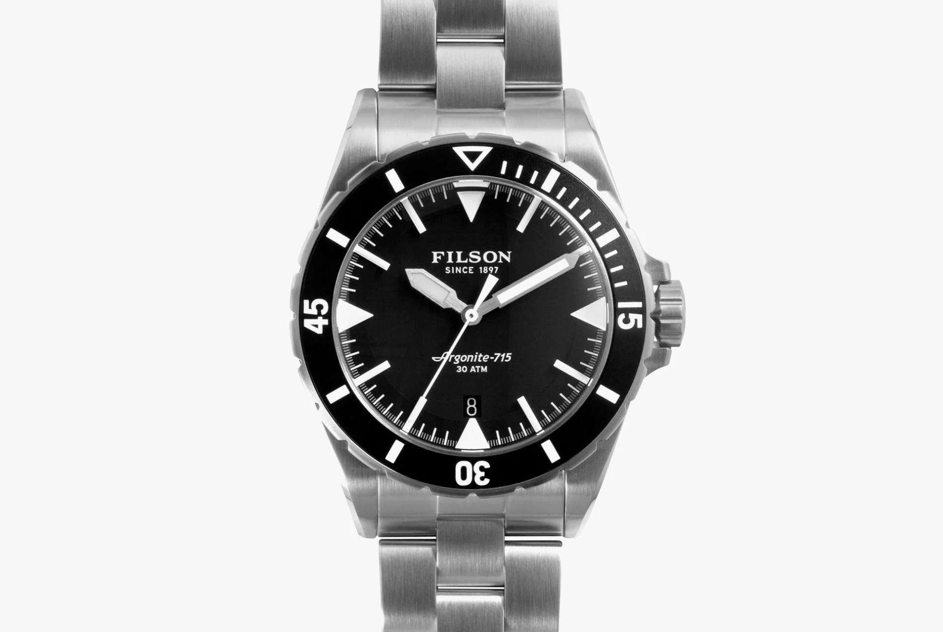 Filson-Dutch-Harbor-Watch-Deal-gear-patrol-lead-full