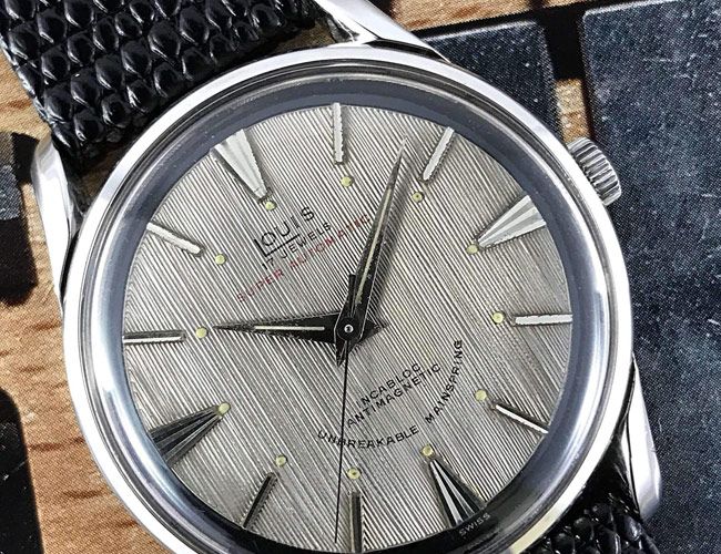 Found-3-Vintage-Watches-Stunning-Dials-gear-patrol-lead-feature