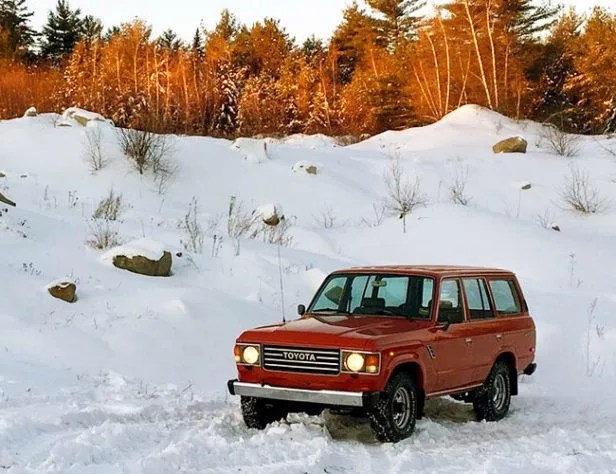 Found-5-Overlanders-For-Hauling-Gifts-gear-patrol-lead-feature