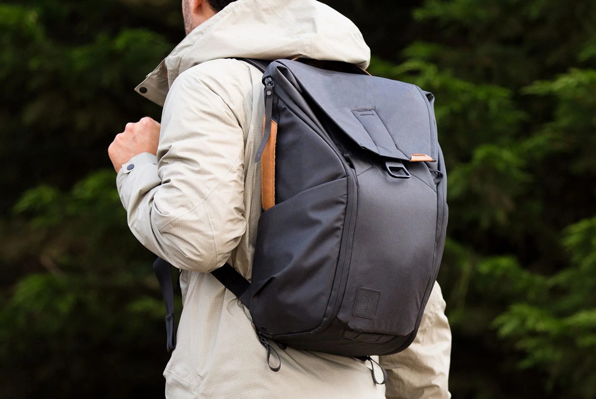 Peak-Design-Everyday-Backpack-gear-patrol-full-lead