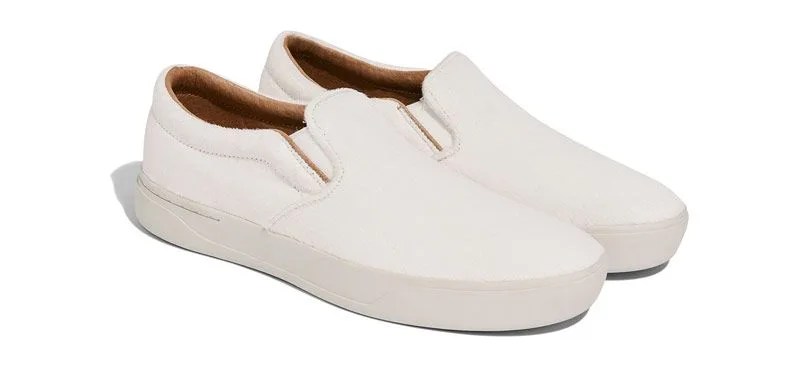 Saturdays-NYC-Sale-gear-patrol-Vass-Cowhide-Sneaker