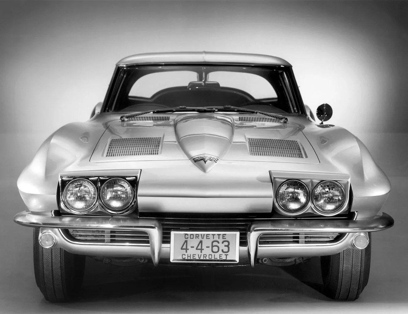 Best-Headlights-Gear-Patrol-Corvette