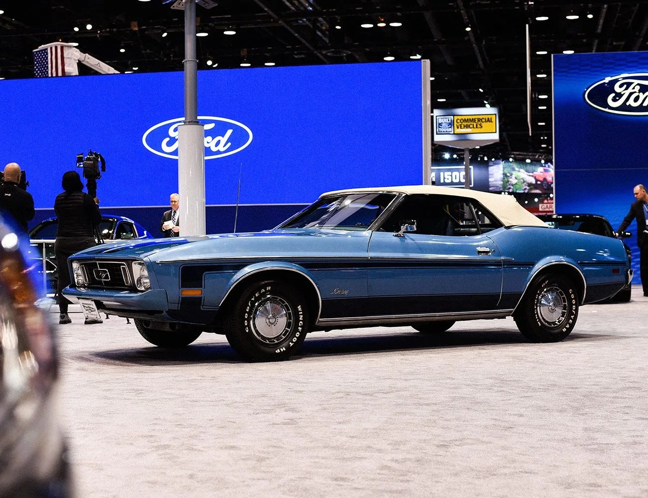 Best-of-Chicago-Autoshow-2018-gear-patrol-1973-Ford-Mustang-Convertible
